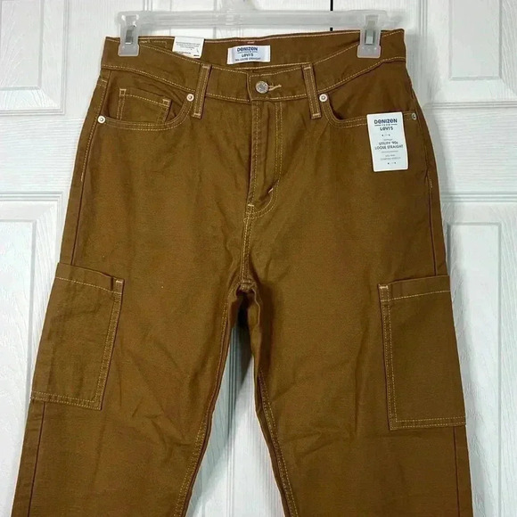 DENIZEN from Levi's - Women's Mid-Rise 90's
Loose Straight Jeans - Picture 7 of 16